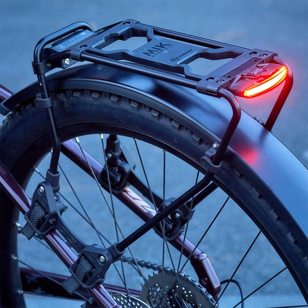 Bagažinė SKS Infinity Universal AVS // tvirtinimas su AVS sistema 4