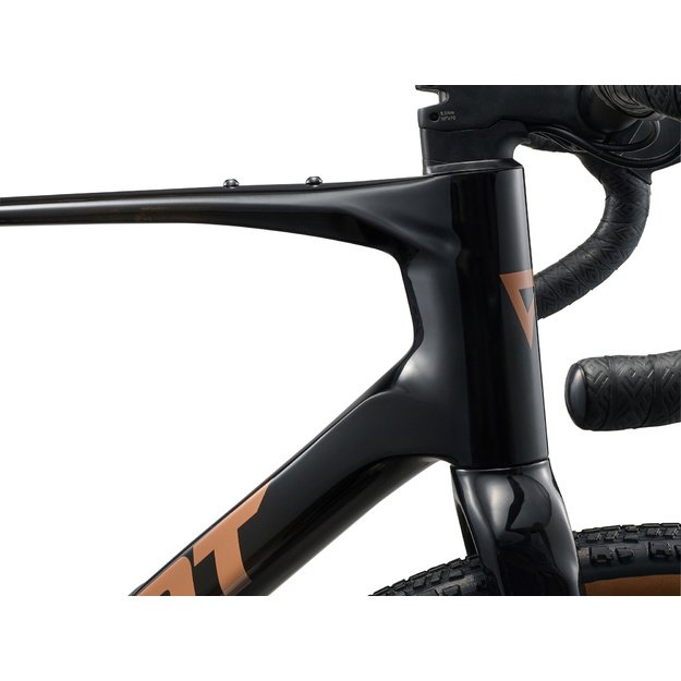 GRAVEL dviratis GIANT Revolt Advanced 2 (2026) anglies pluošto