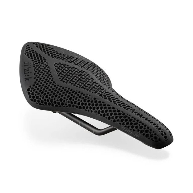 Balnelis FIZIK SADDLE VENTO ARIONE R1 ADAPTIVE - 145MM (70H1D00A0P002)