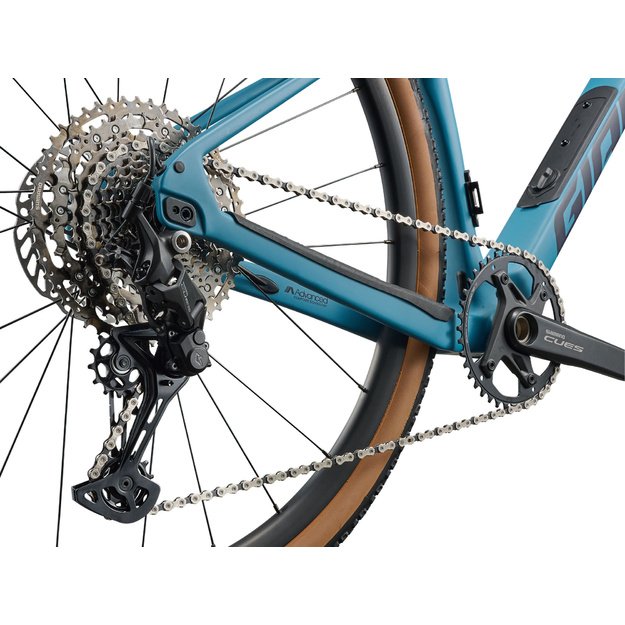 GRAVEL dviratis GIANT Revolt Advanced 3 (2026) Akvariumas (M/L)