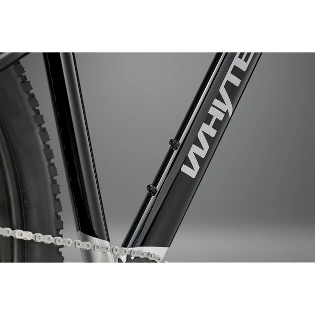 Dviratis WHYTE Secta RS Gloss black with silver (AWSECRS)
