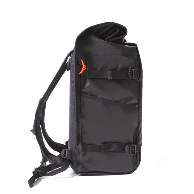 Restrap kuprinė užsukamu viršumi 40L (juoda) 1