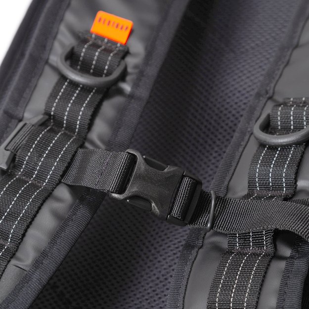 Restrap kuprinė užsukamu viršumi 40L (juoda) 5