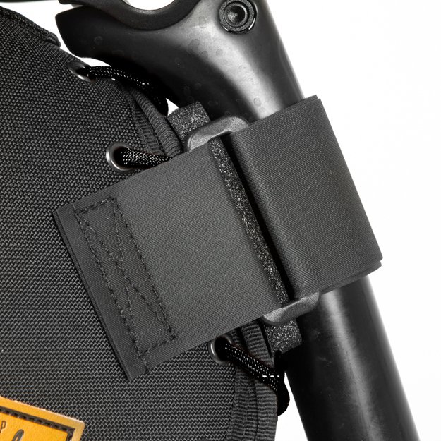 Restrap balnelio krepšys 645g 18 L (juoda) 4