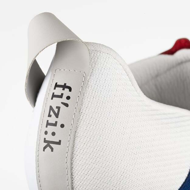 FIZIK SHOES TRANSIRO HYDRA AEROWEAVE CARBON WHITE / RED - BLUE (TRR2PAR1K20RB) 4