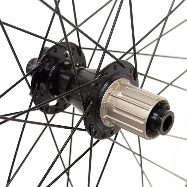 Galinis ratas J25DH 29  // diskiniams 6 varžtų, 32H, kasetė, Thru Axle, aliuminis 1