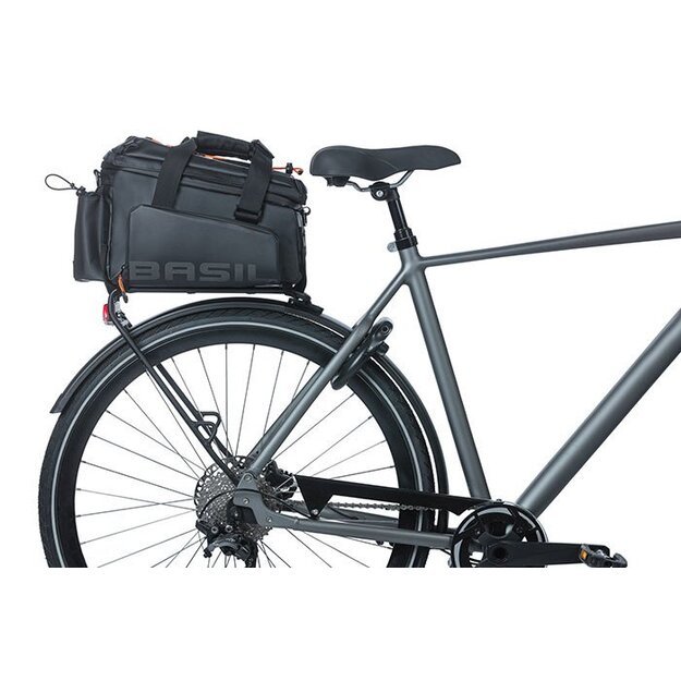 Dviračio krepšiai ant bagažinės BASIL MILES TARPAULIN TRUNKBAG XL Pro, 9-36L, juoda oranžinė MIK 4