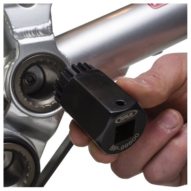 Įrankis VAR Shimano ir ISIS centrinėms ašims 3