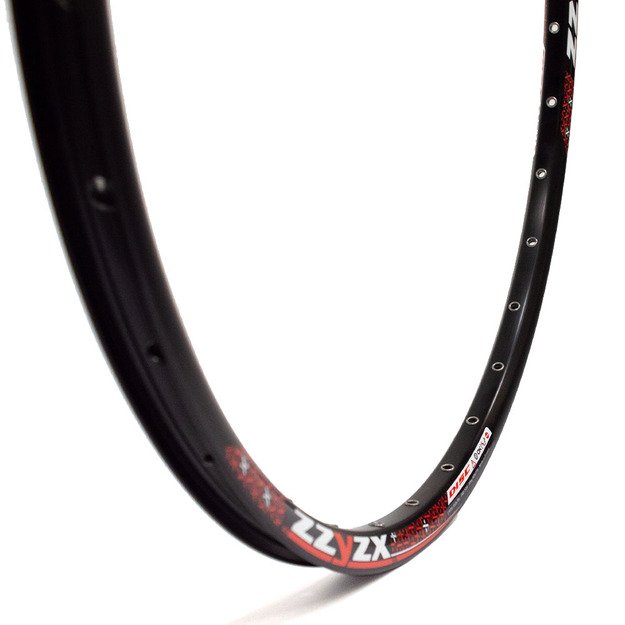Ratlankis 26'' (559x19) ZYZX Force disk, 32H (juoda)