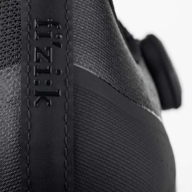 Batai FIZIK SHOES TEMPO OVERCURVE R4 BLACK - BLACK (TPR4OXR1K1010) 5